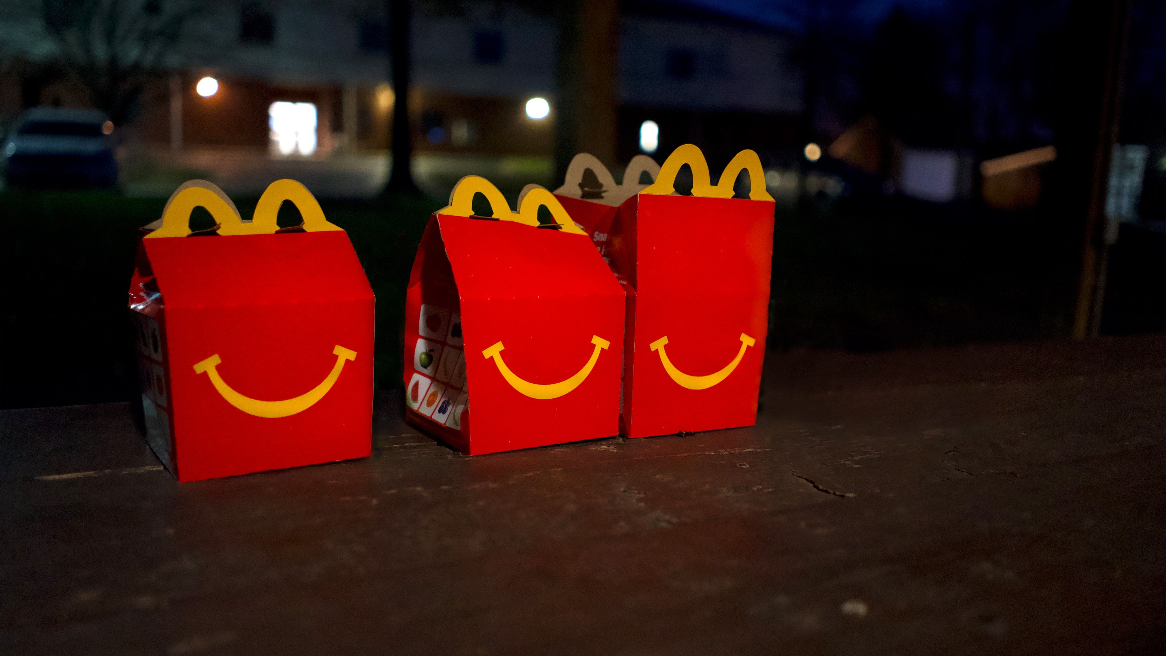 McDonald’s pregătește Happy Meal pentru adulți. Ce va conține