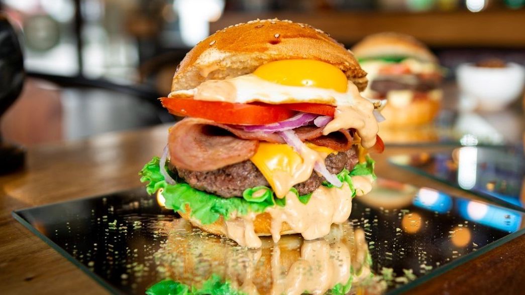 Dan Ioan, cofondator Uncle John: Poate suna comunist, dar în România nu mai există cultul muncii