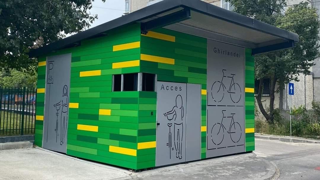 Ciprian Ciucu: Până la finele anului vom asigura 675 de locuri noi de parcare pentru biciclete