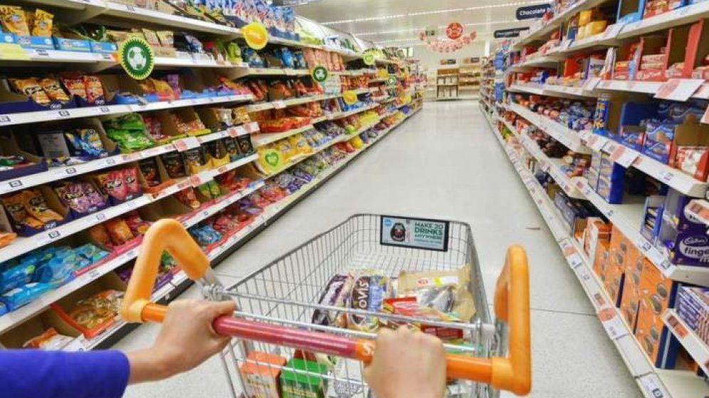 Ce program au hipermarketurile și supermarketurile de sărbători