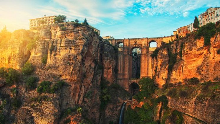 Plaja, vin sau safari? Cinci destinatii pe care sa le descoperi in aceasta toamna