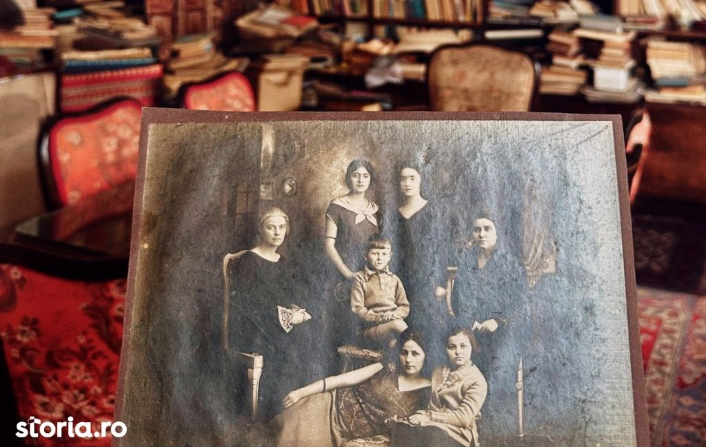 GALERIE FOTO | O vilă interbelică din centrul Capitalei, scoasă la vânzare pentru 1,5 milioane d - Imagine 9