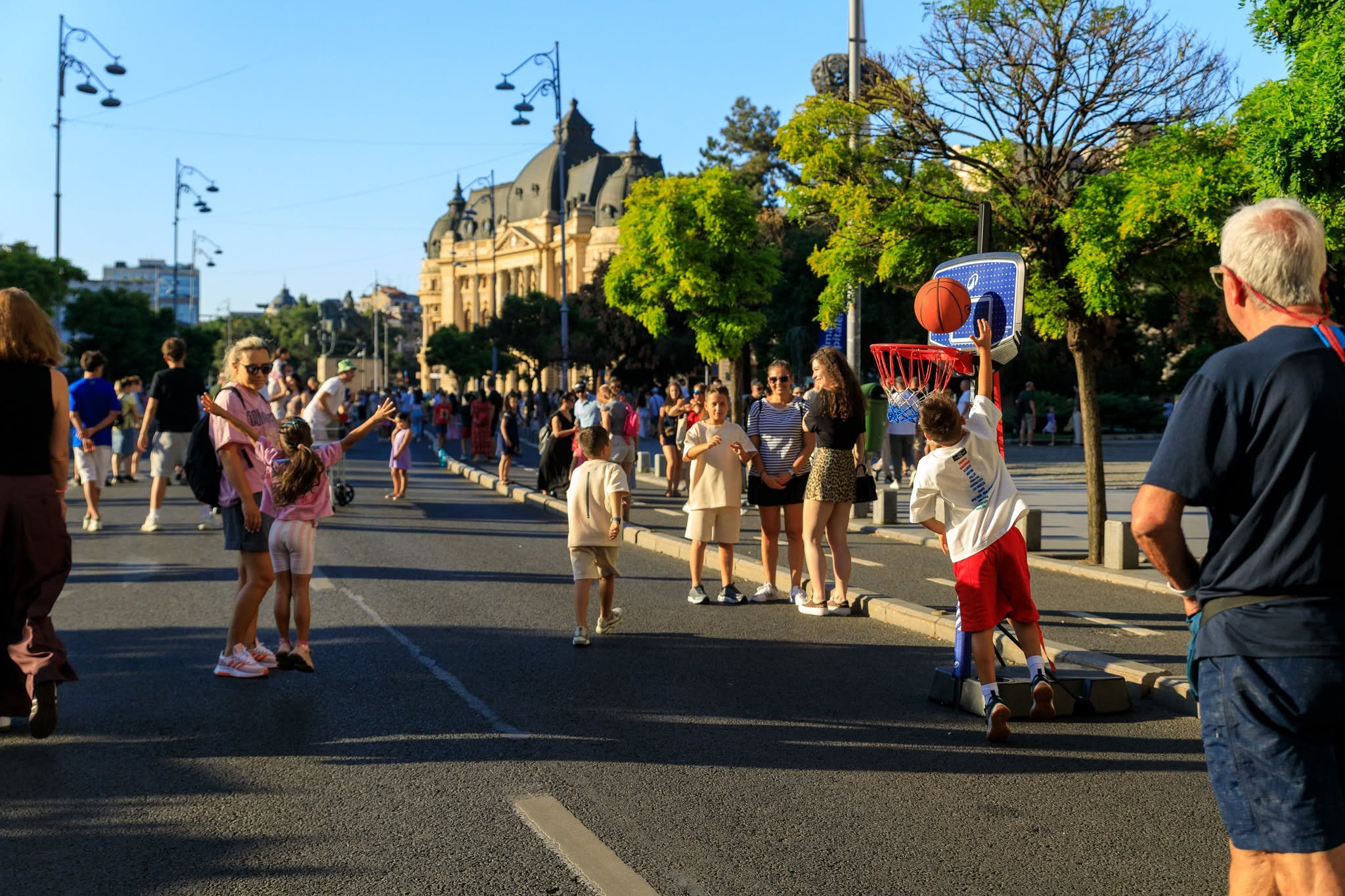 Străzi Deschise București în weekendul 5-6 septembrie: ce evenimente au loc pe Calea Victoriei