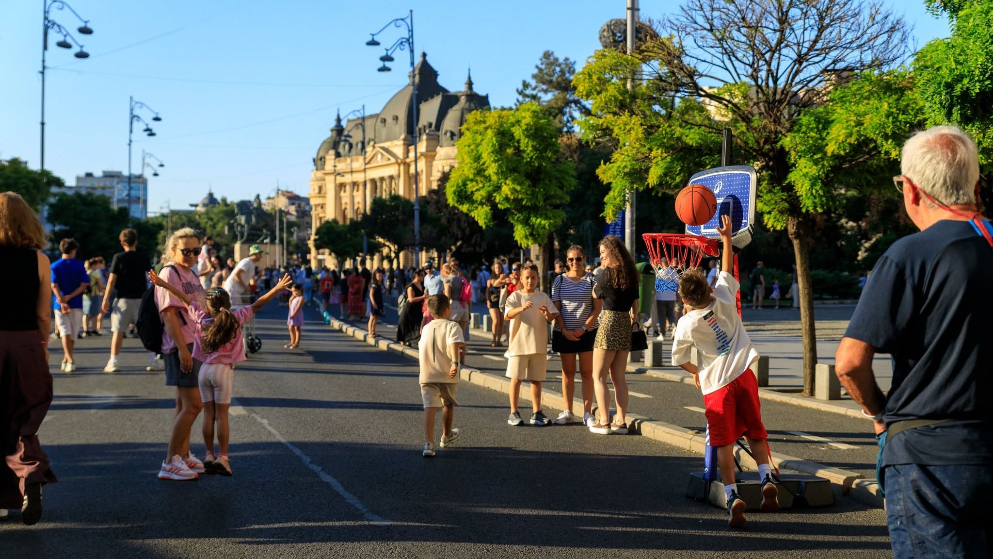 Străzi Deschise București în weekendul 5-6 septembrie: ce evenimente au loc pe Calea Victoriei
