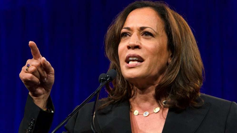 Îl „bate” Kamala pe Trump? Candidata democrată urcă puternic în sondaje și conduce în state cheie