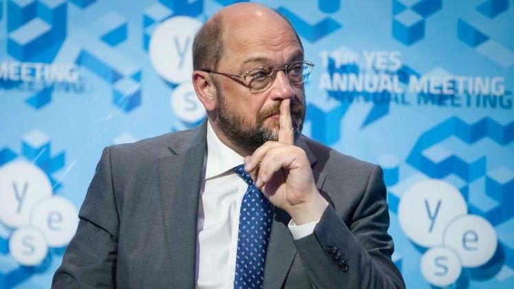 Martin Schulz o acuza la Congresul de la Dortmund pe Merkel de "aroganta" si "atac impotriva democratiei"
