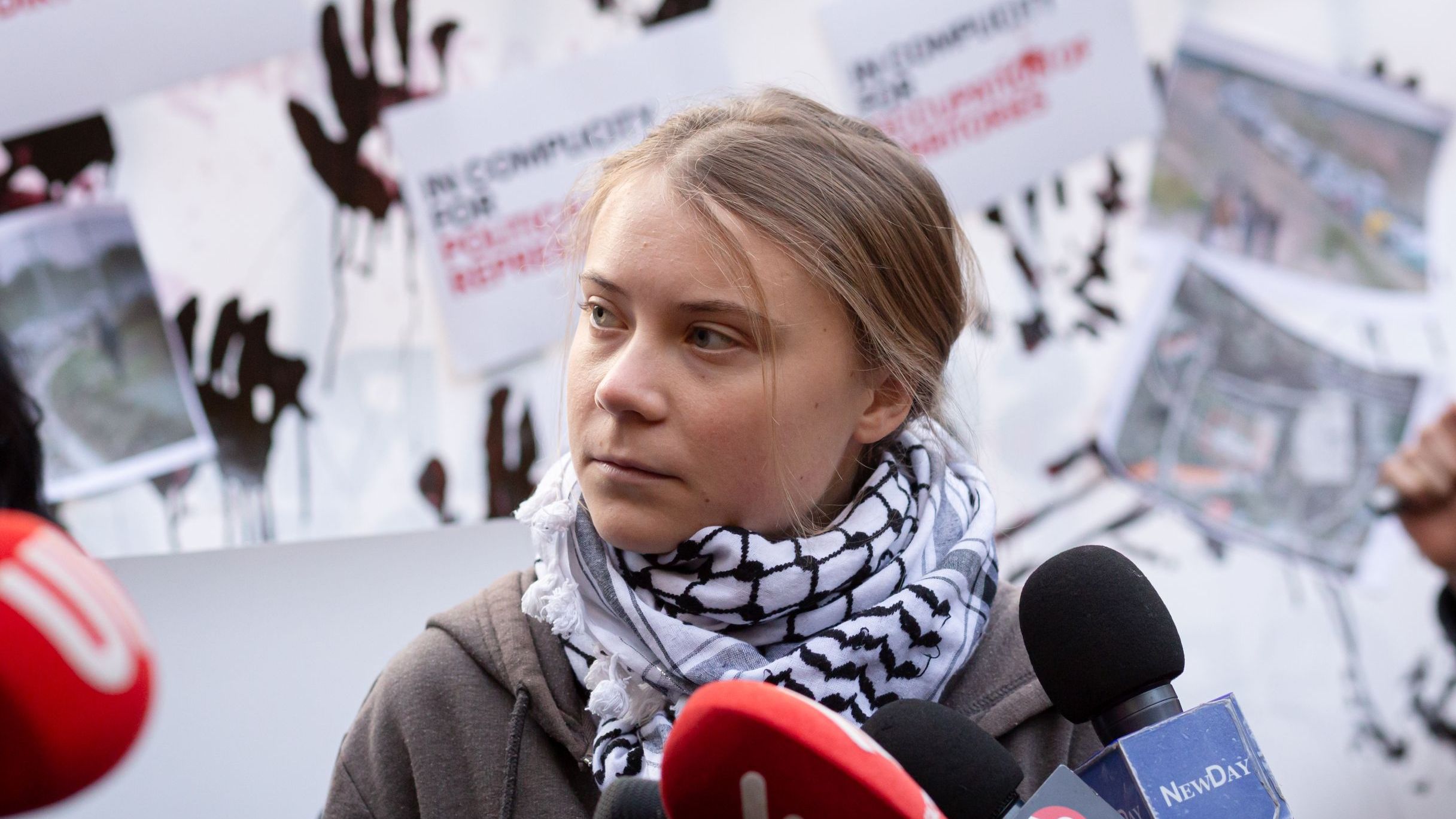 Greta Thunberg, arestată la Londra. Participa la un protest al unei organizații teroriste
