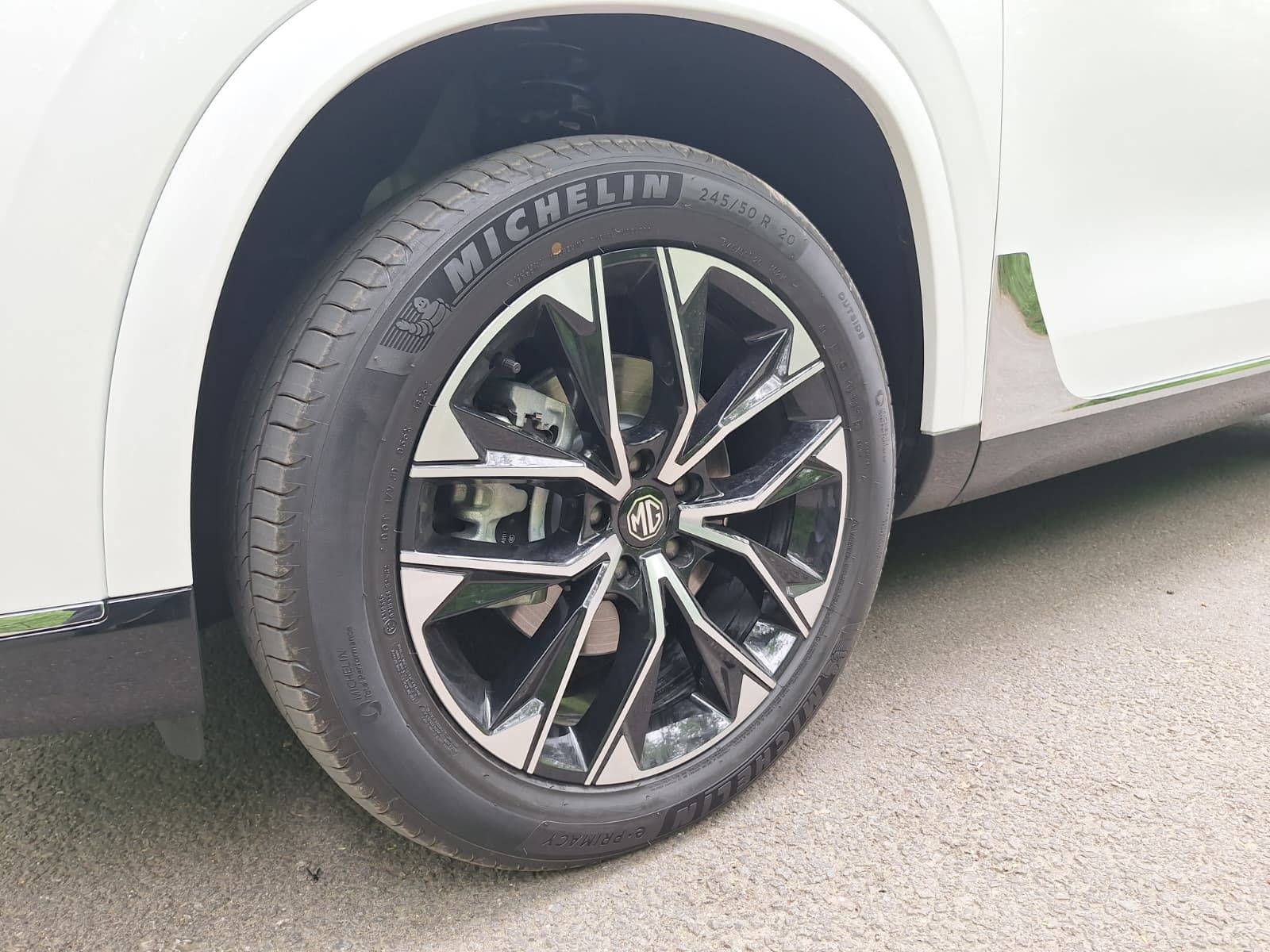 FOTO | Prim contact cu MGS9 PHEV. Ce înseamnă luxul în accepțiunea chinezilor - Poza 10