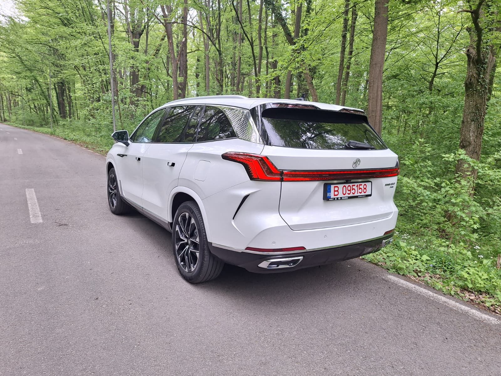 FOTO | Prim contact cu MGS9 PHEV. Ce înseamnă luxul în accepțiunea chinezilor - Poza 14