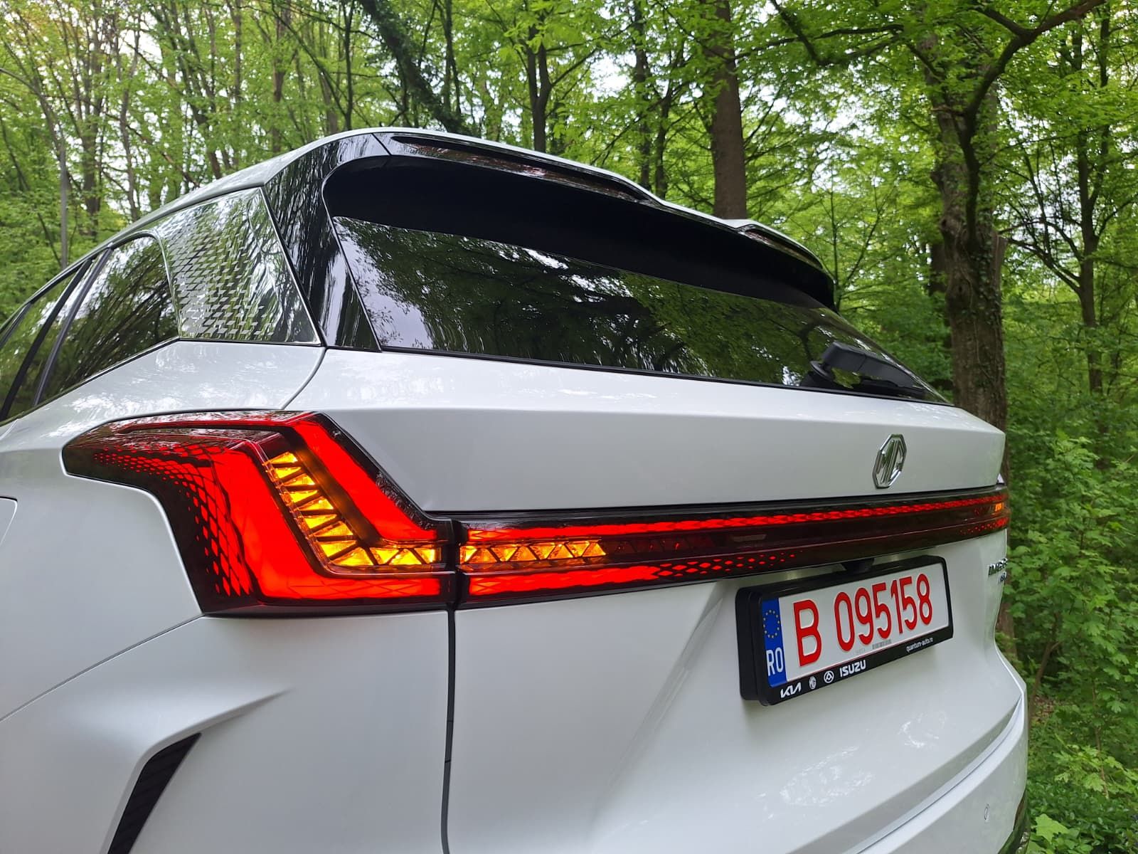 FOTO | Prim contact cu MGS9 PHEV. Ce înseamnă luxul în accepțiunea chinezilor - Poza 16
