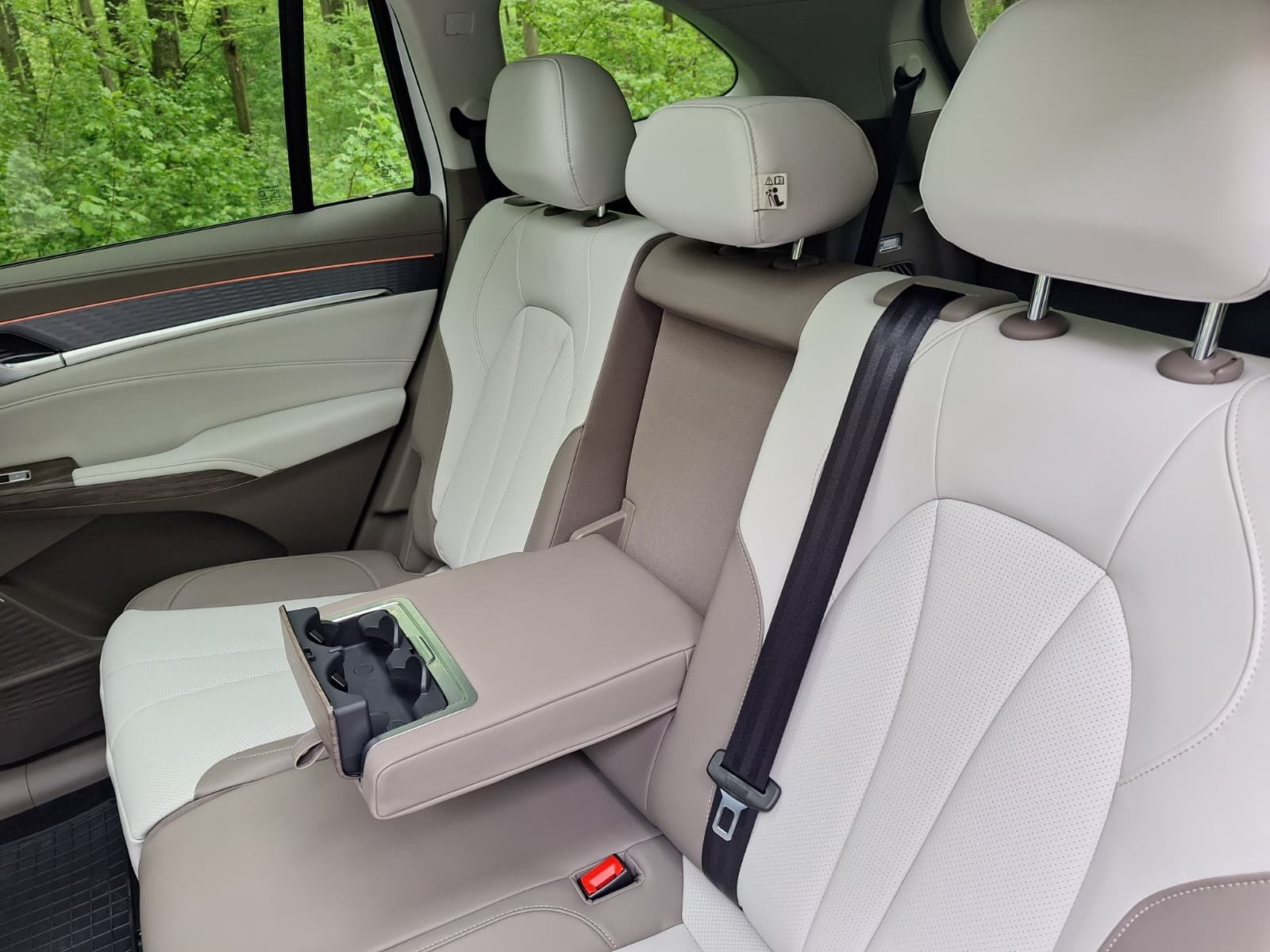 FOTO | Prim contact cu MGS9 PHEV. Ce înseamnă luxul în accepțiunea chinezilor - Poza 29