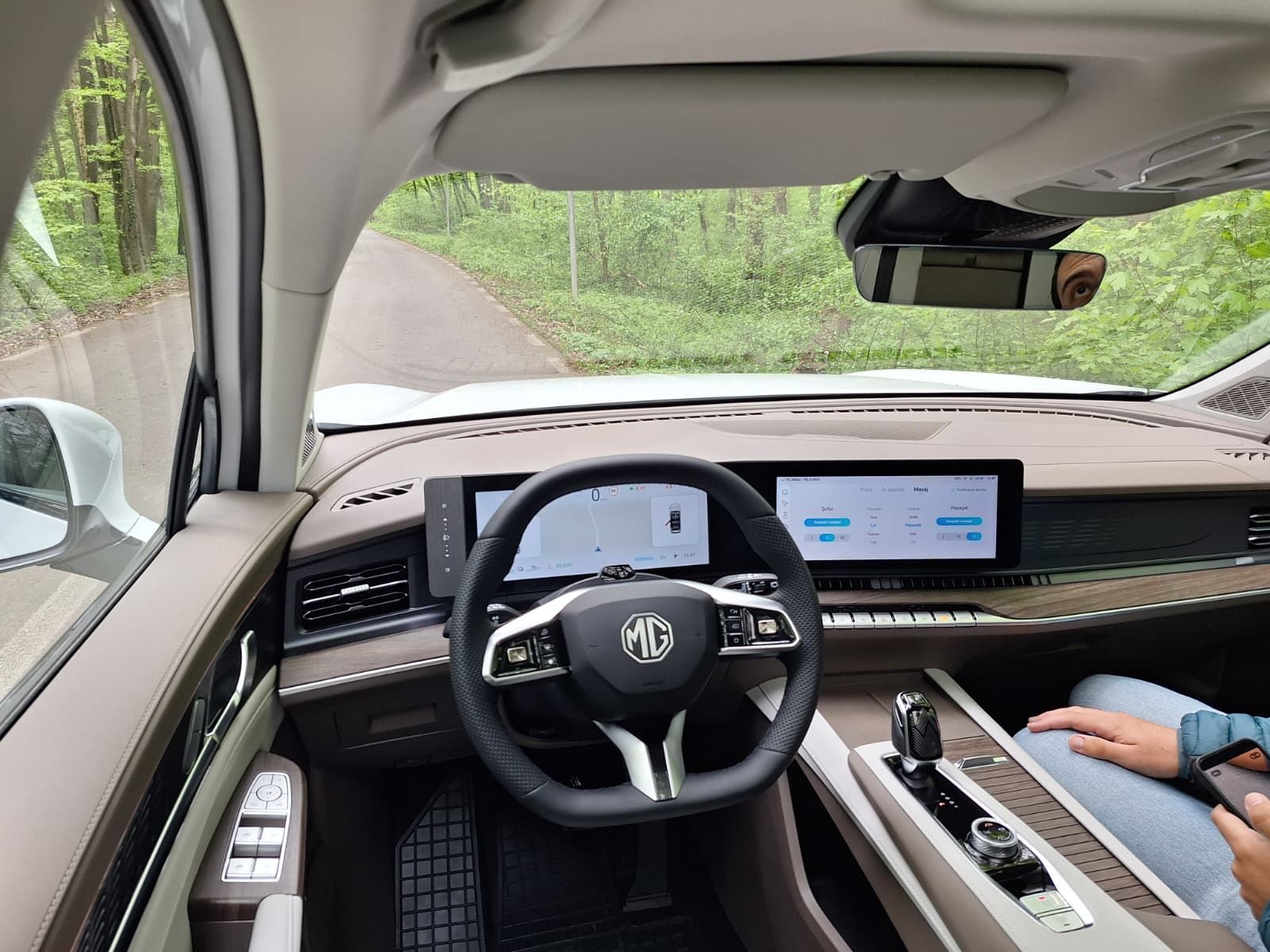 FOTO | Prim contact cu MGS9 PHEV. Ce înseamnă luxul în accepțiunea chinezilor - Poza 20