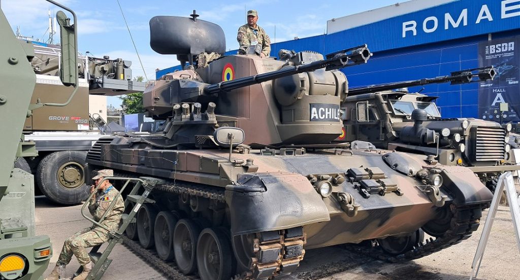 FOTO | BSDA, cea mai mare expoziție de tehnică militară, a început la București - Imagine 10