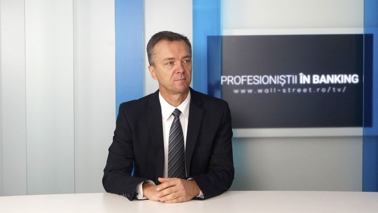 Vreti doar pensie publica? Iata cine v-o va plati...