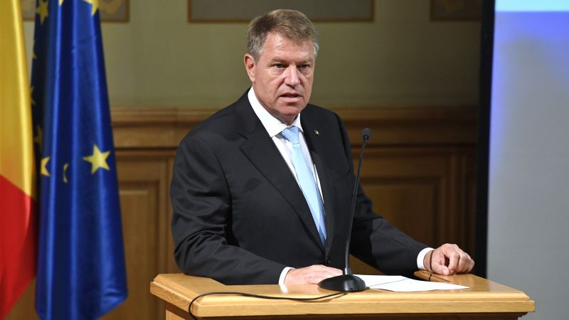 Iohannis, replica pentru Dragnea, dupa ce liderul PSD l-a amenintat cu suspendarea: Sincer, nu sunt extrem de interesat de parerea dumnealui