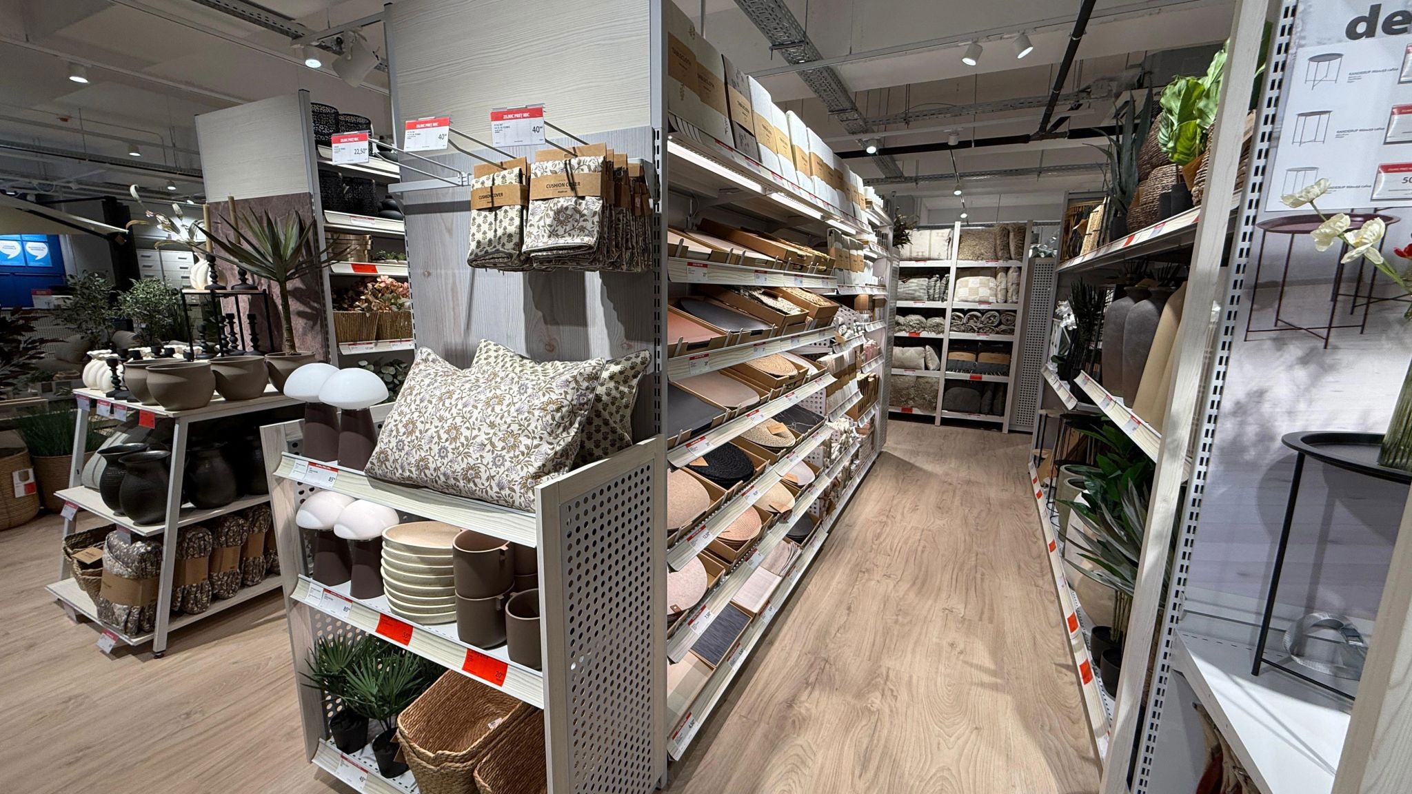 7 zile cu reduceri de până la 75% în noul magazin JYSK din Caransebeș