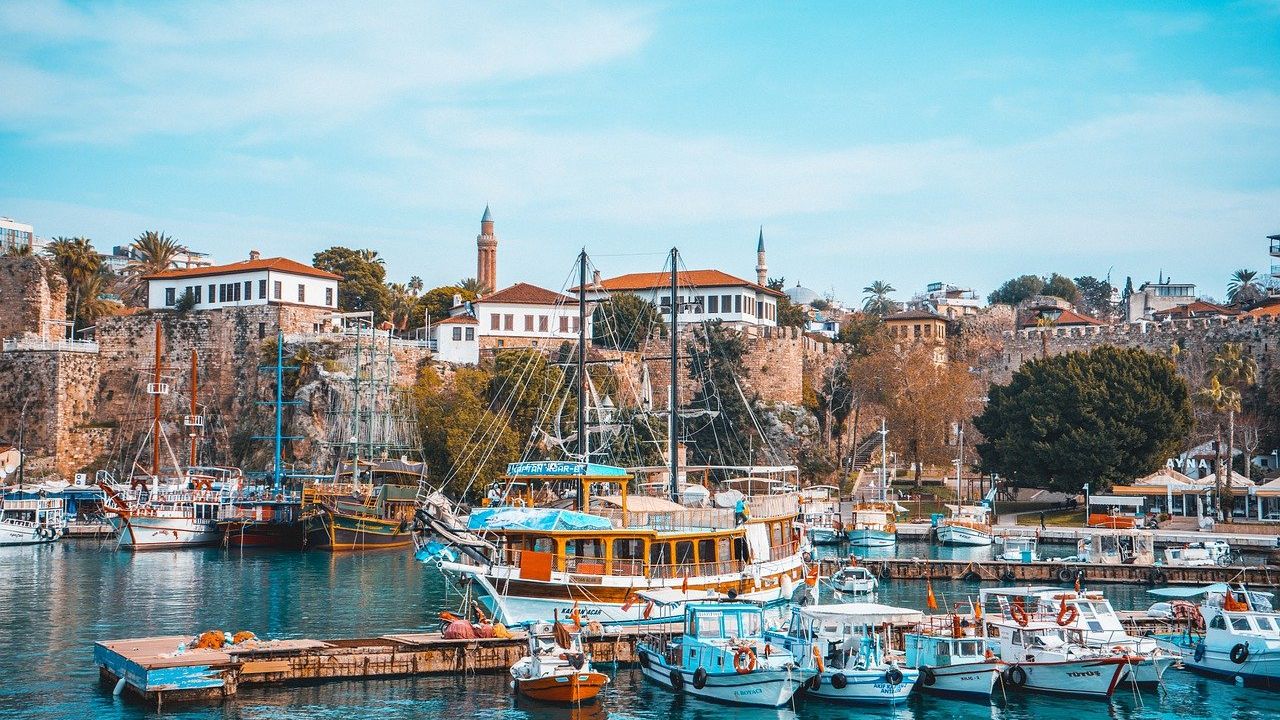 Românii pleacă în vacanță de Paște: aglomerație la punctele de frontieră ale Turciei