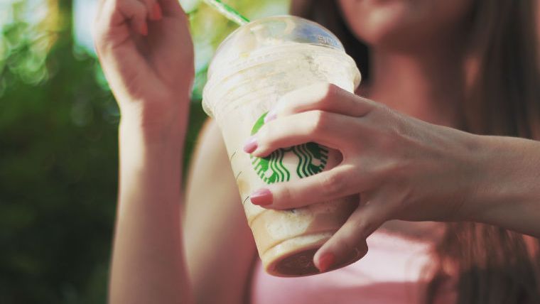 Starbucks, noi planuri pentru sustenabilitate si "carne vegetariana"