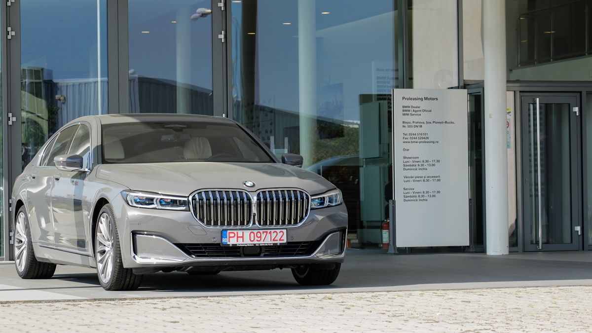 (P) Automobilul, un accesoriu de pret pentru oamenii de afaceri de succes