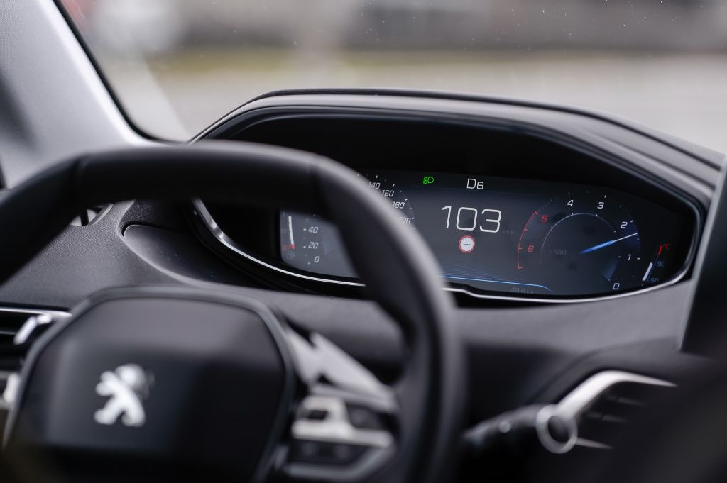 Peugeot 3008 - Imagine 16