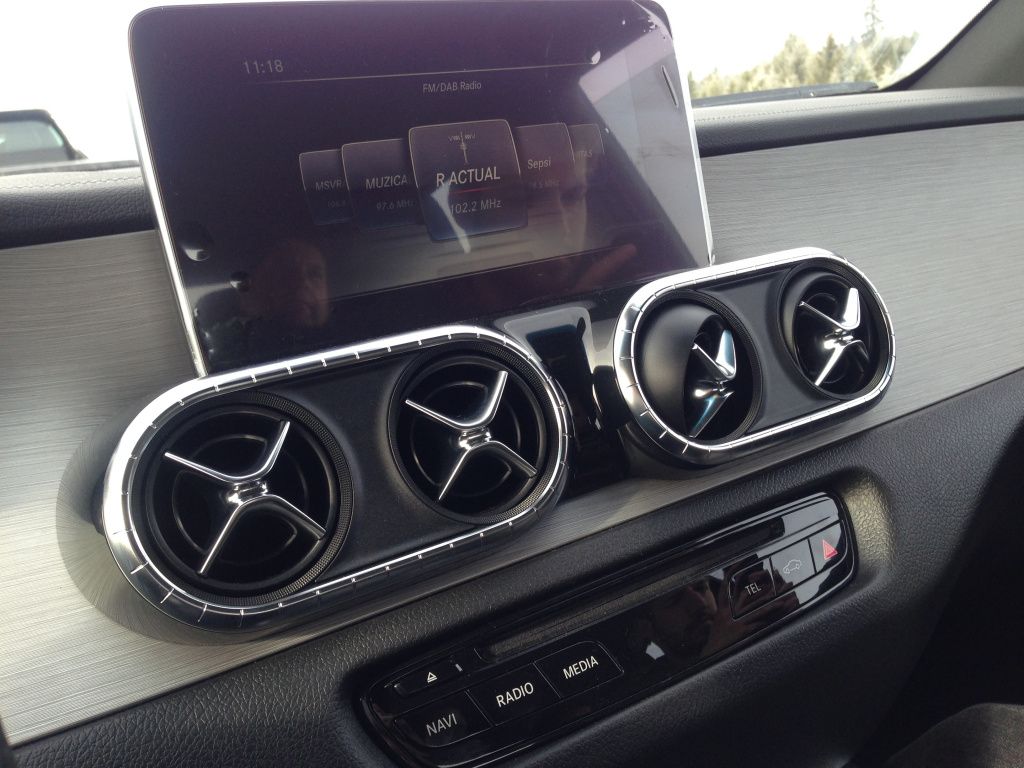 Mercedes-Benz Clasa X - Imagine 7