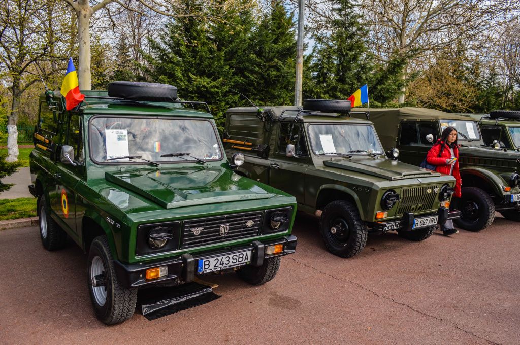 FOTO | Retroparada Primăverii: Ce am văzut la cea mai mare expoziție de mașini retro din țară - Imagine 1