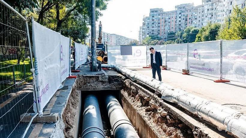 [FOTO] În ce cartiere din București se schimbă conductele de termoficare. Nicușor Dan promite apă caldă fără întreruperi