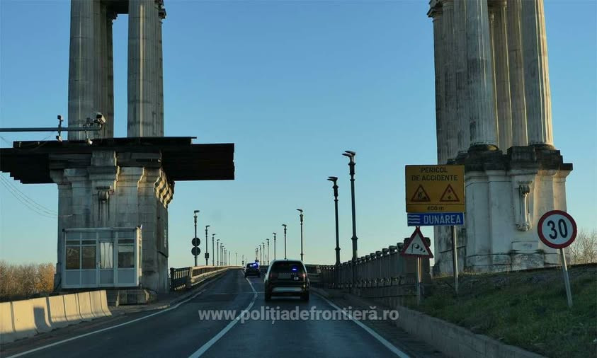 Podul Prieteniei Giurgiu-Ruse se închide temporar: circulația va fi oprită pentru toate mașinile