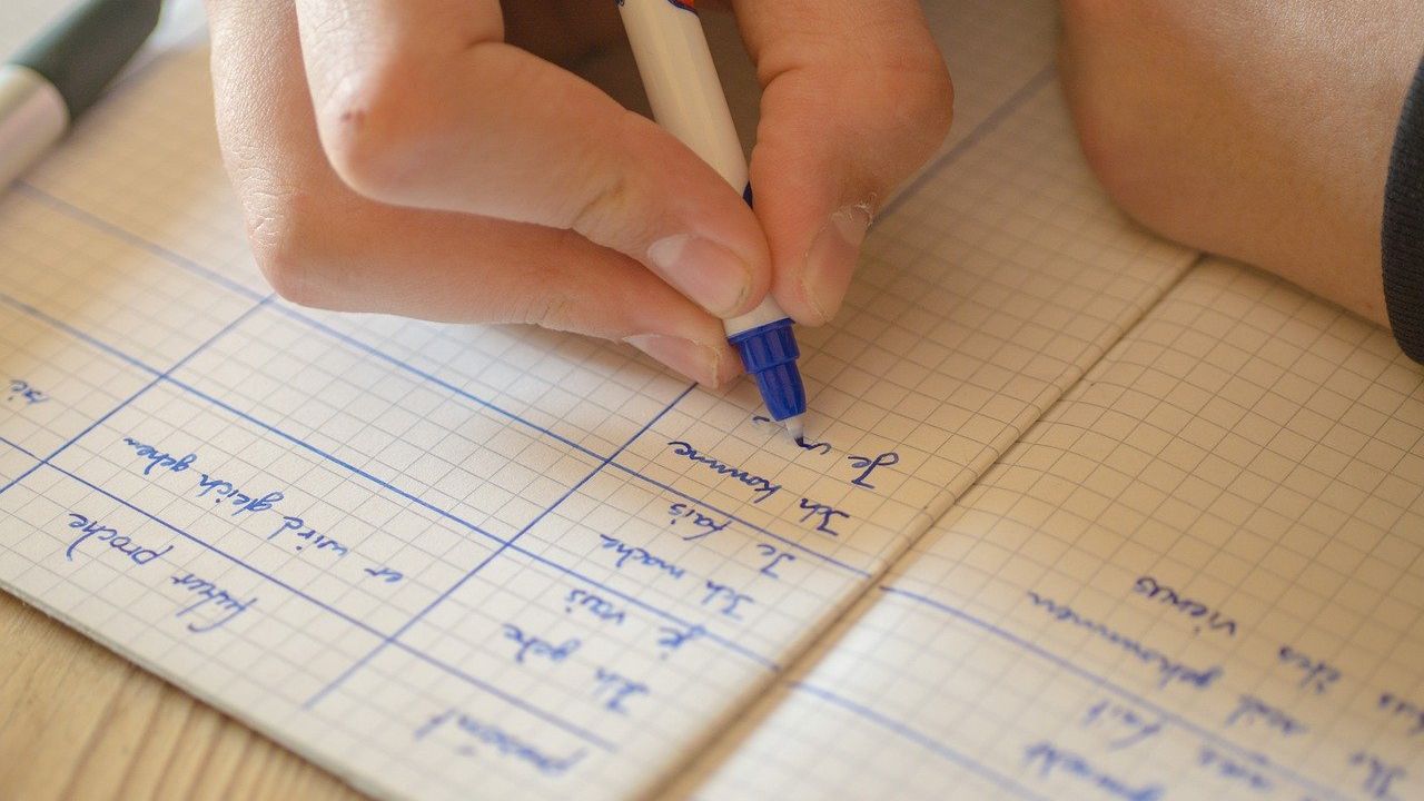 COVID-19 | Franța va testa lunar un milion de copii și profesori