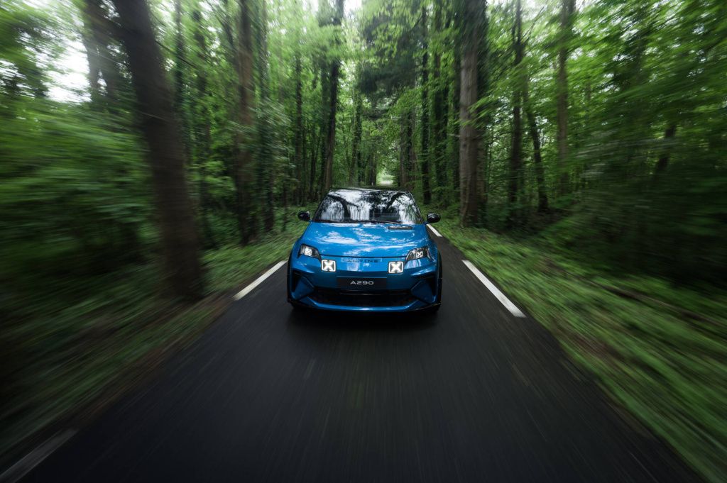 GALERIE FOTO | Alpine prezintă noul A290, un Renault 5 pe steroizi - Imagine 2