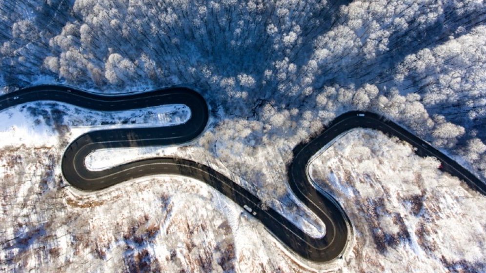 Pe un anumit sector de drum de pe Transalpina se poate circula doar intre anumite ore
