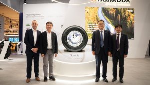 Hankook prezintă prima anvelopă pilot produsă pe noua linie de fabricație