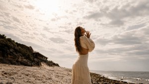 The Global Wellness Economy Reaches $6.8 Trillion: Oana Rațiu and Felice Langkamp Bring The Sacred Descent Retreat to Marbella