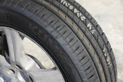 Kumho Ecsta HS51 - locul 4