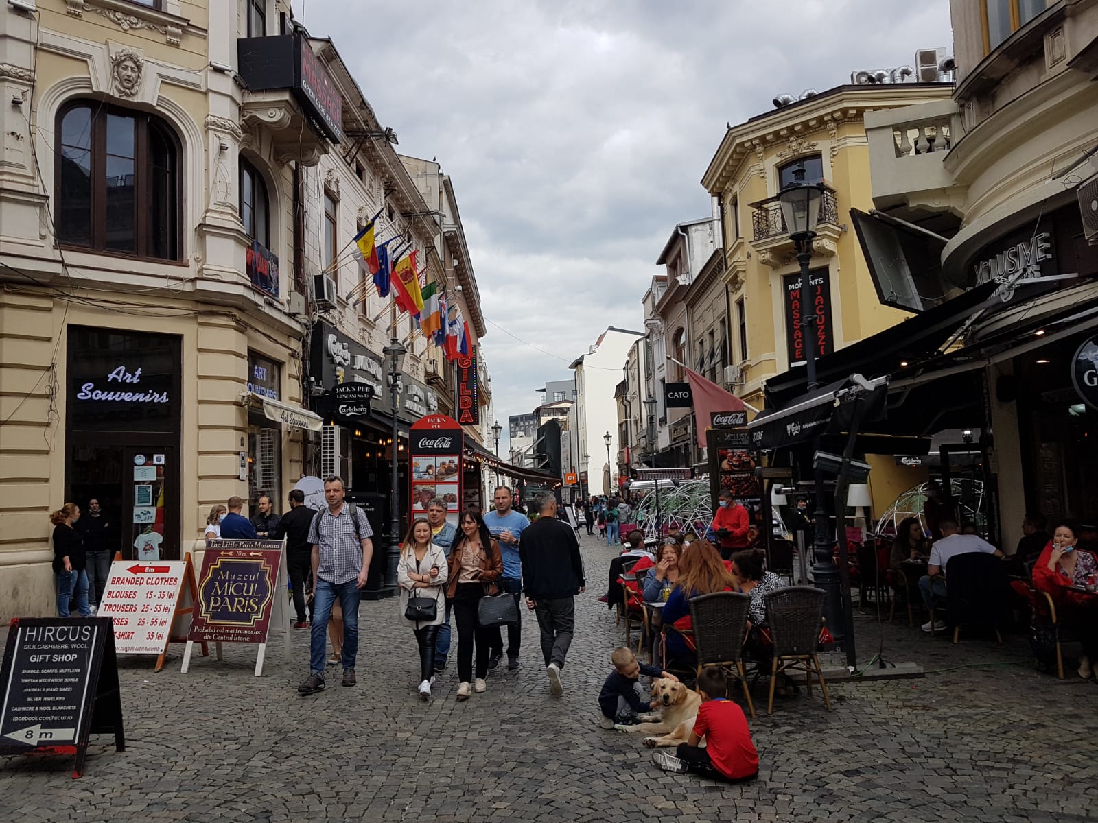 FOTO REPORTAJ | Cum arată Centrul Vechi după redeschiderea teraselor