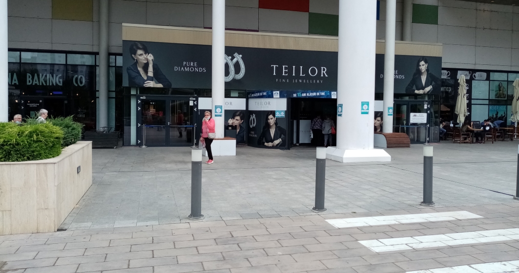 Plaza România: trafic redus și agenți de pază foarte suspicioși