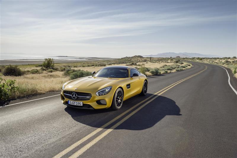 Mercedes-AMG GT S - 31,6 metri