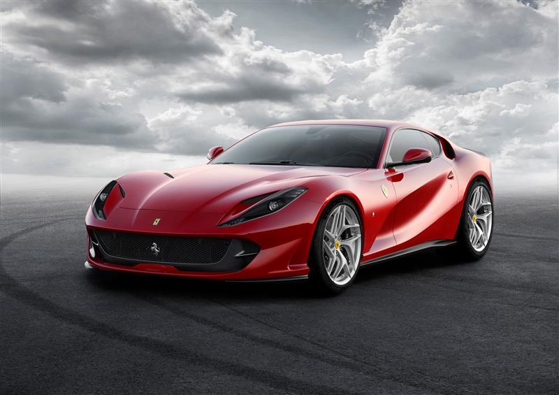 Ferrari 812 - 39 unitati