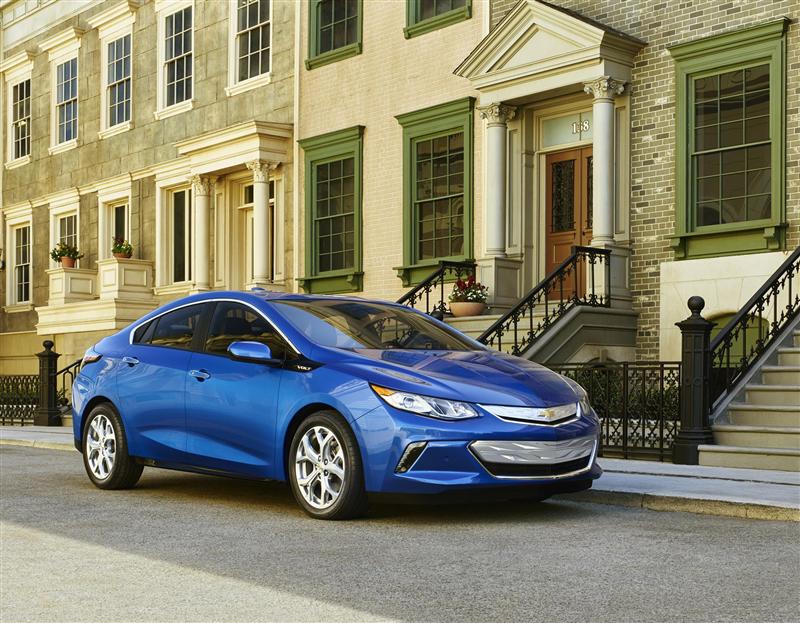 Loc 6: Chevrolet Volt - 8.856 unitati