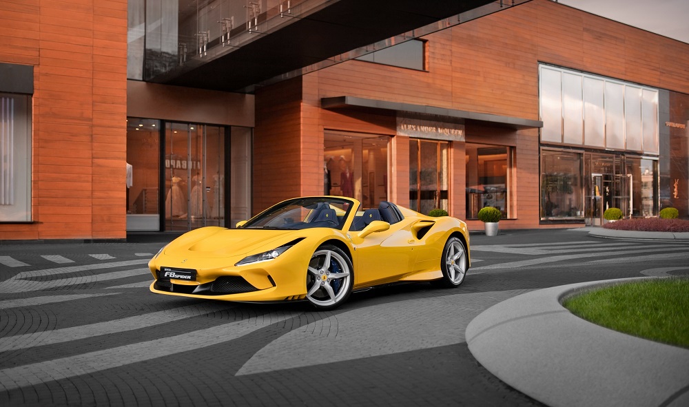 2. Ferrari F8 Spider 721 CP - 450.000 euro