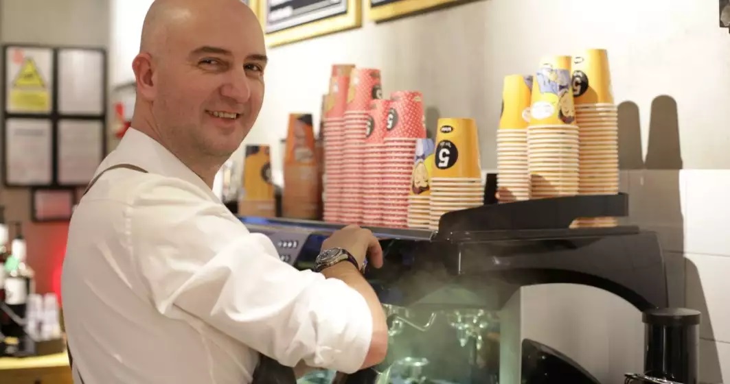 Franciză 5 to Go: câți bani îți trebuie pentru a-ți deschide o cafenea