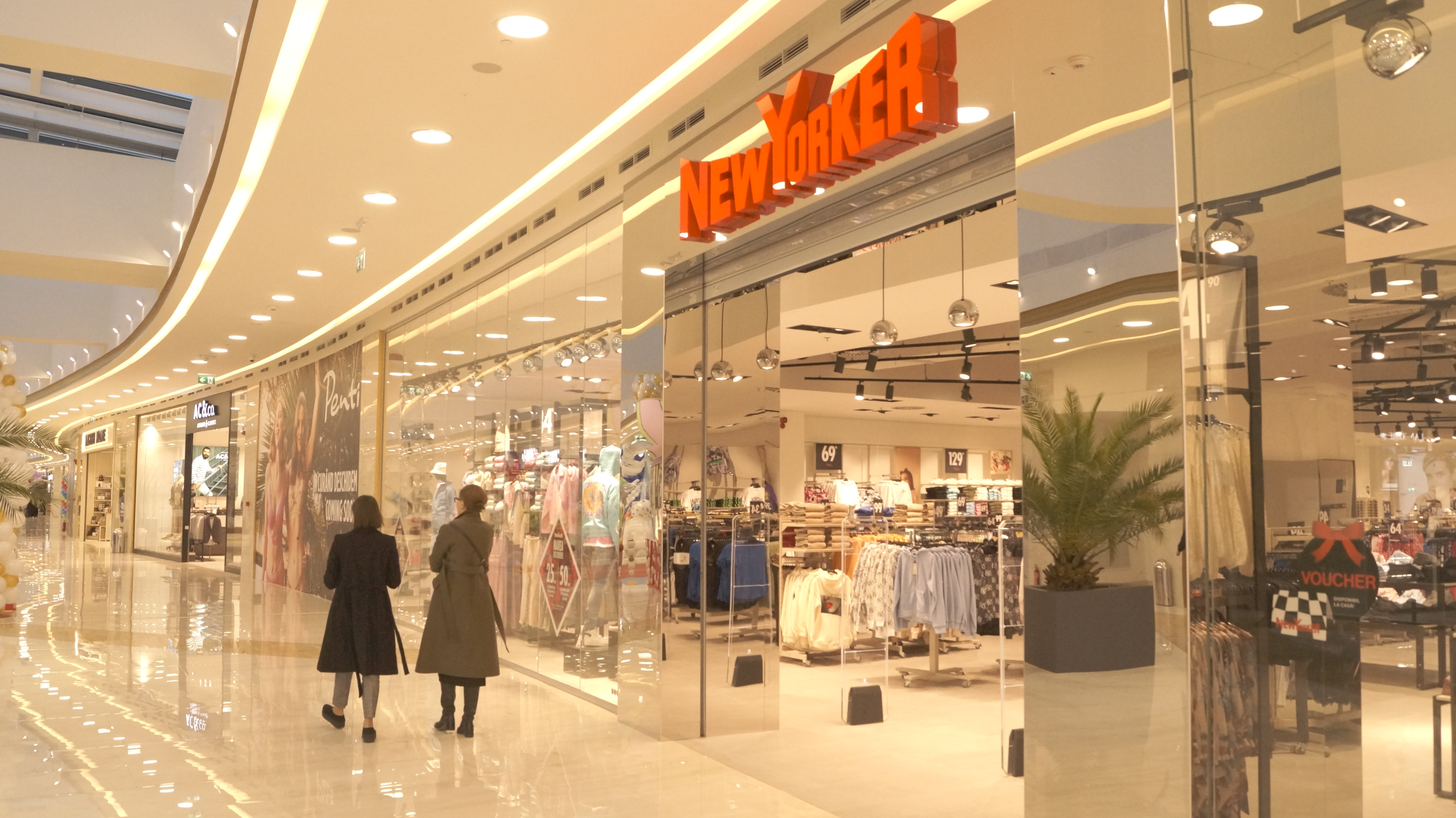 Cum arată Colosseum Mall, cel mai recent centru comercial din Capitală