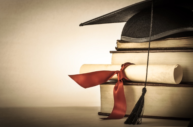 Scolile doctorale isi mentin acreditarea pana la evaluarea periodica, dar nu mai tarziu de octombrie 2019