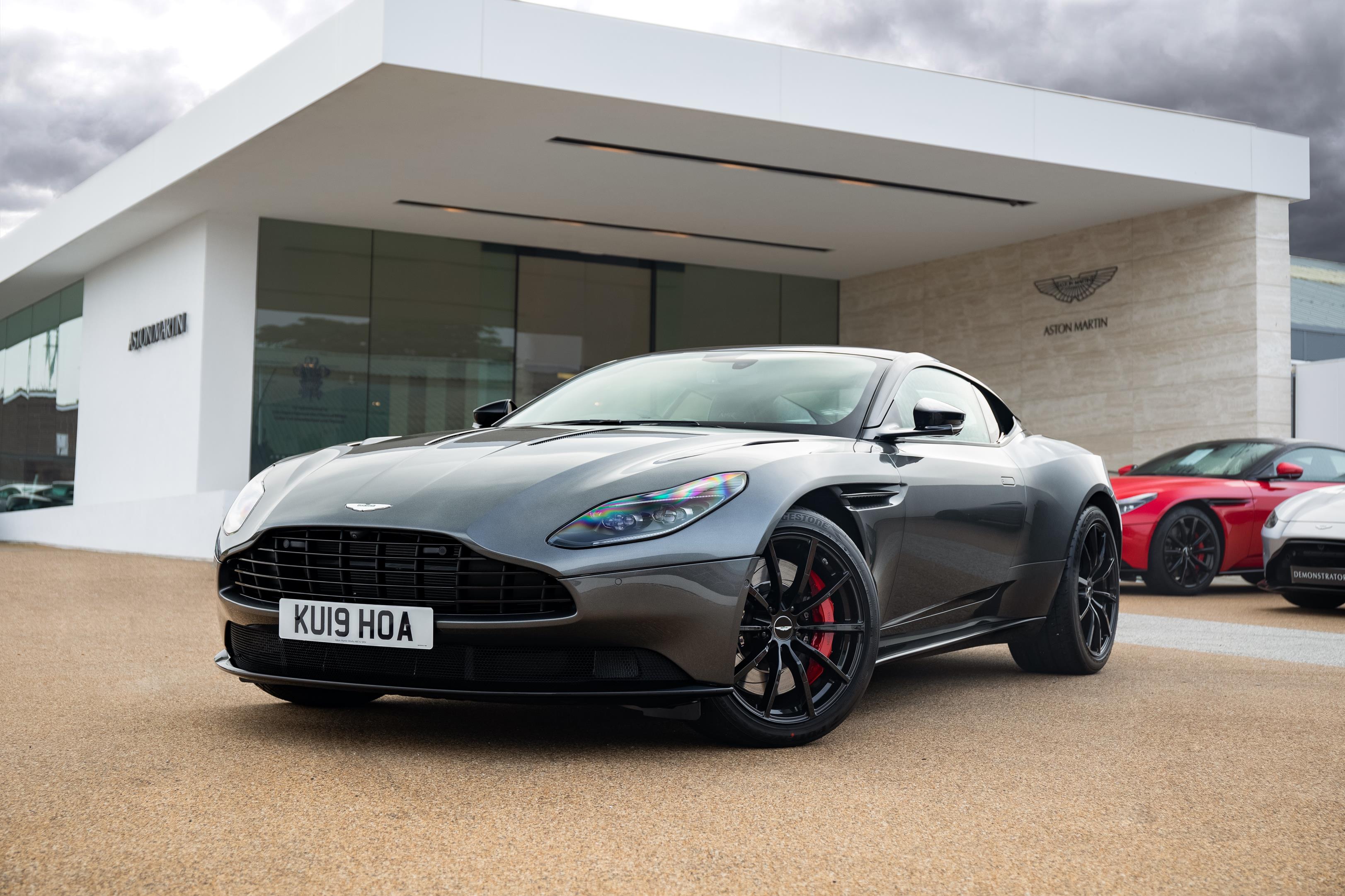 Aston Martin DB11 - un exemplar