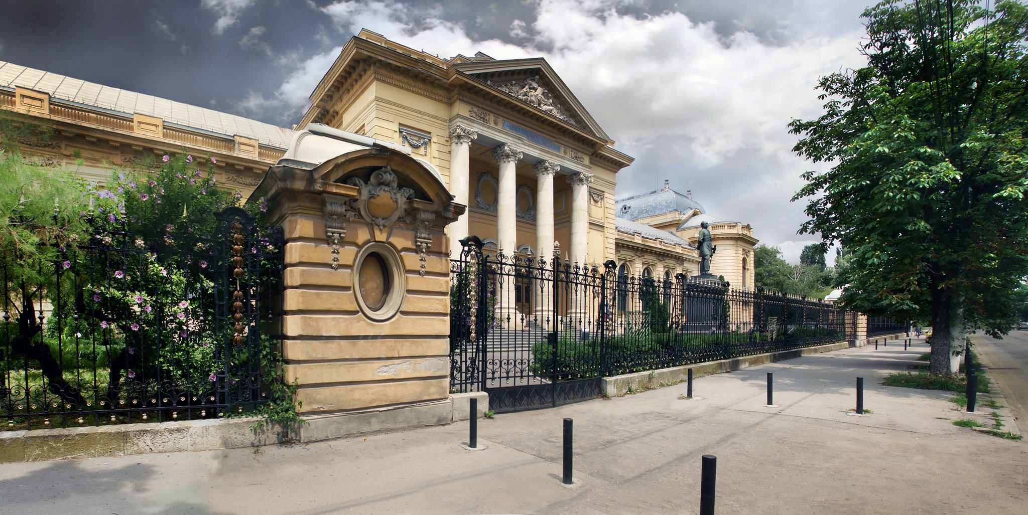 8. Universitatea de Medicină și Farmacie Carol Davila din București (UMFCD)
