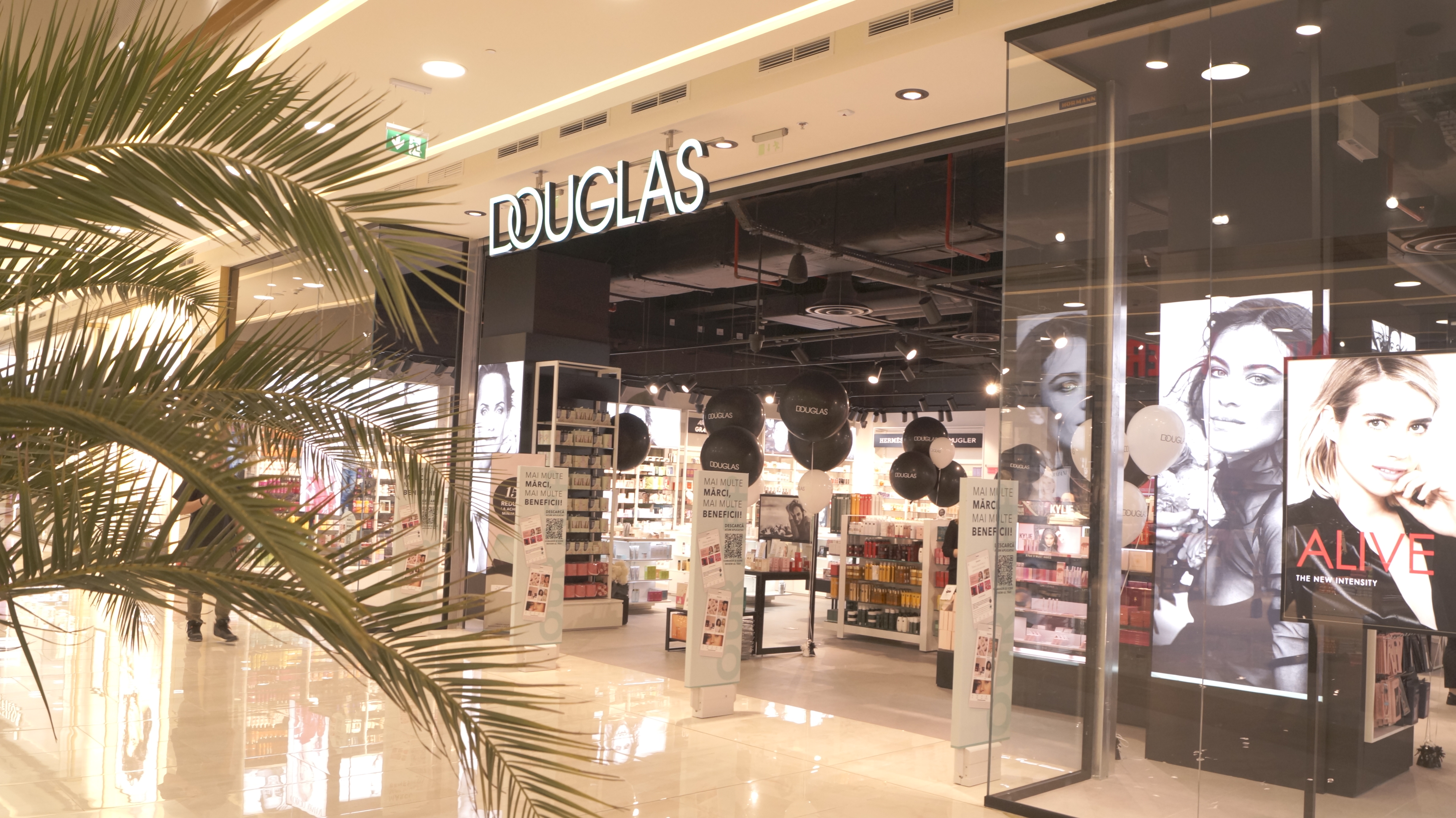 Cum arată Colosseum Mall, cel mai recent centru comercial din Capitală