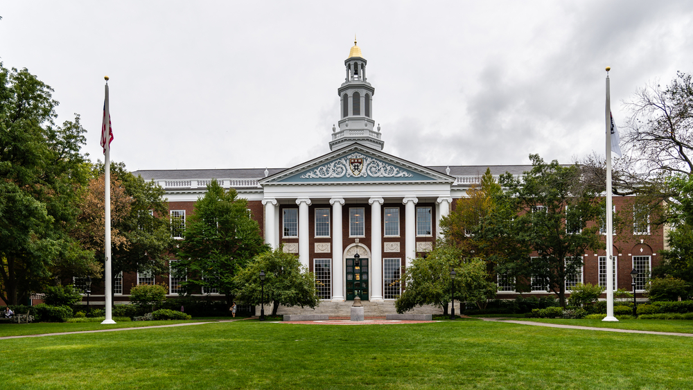 1. Harvard / Harvard Business School - 17 miliardari
