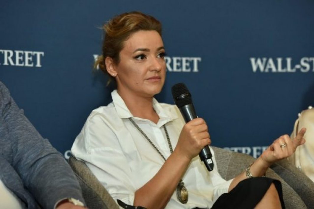 Cristina Batlan - Musette