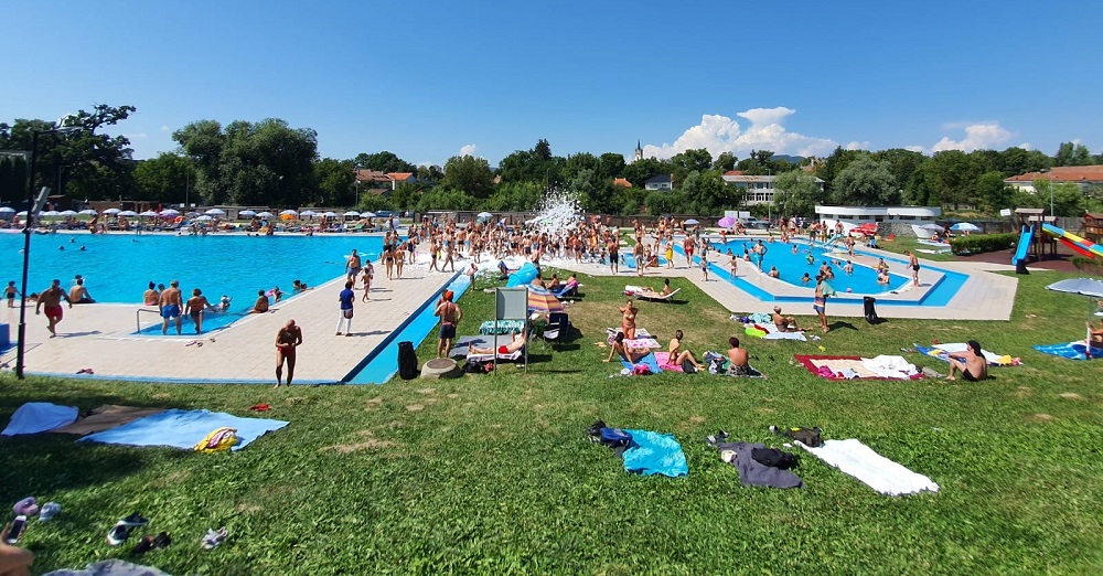 Bistrița - Ștrandul Municipal Codrișor (FOTO) și Iași - Ștrandul Municipal
