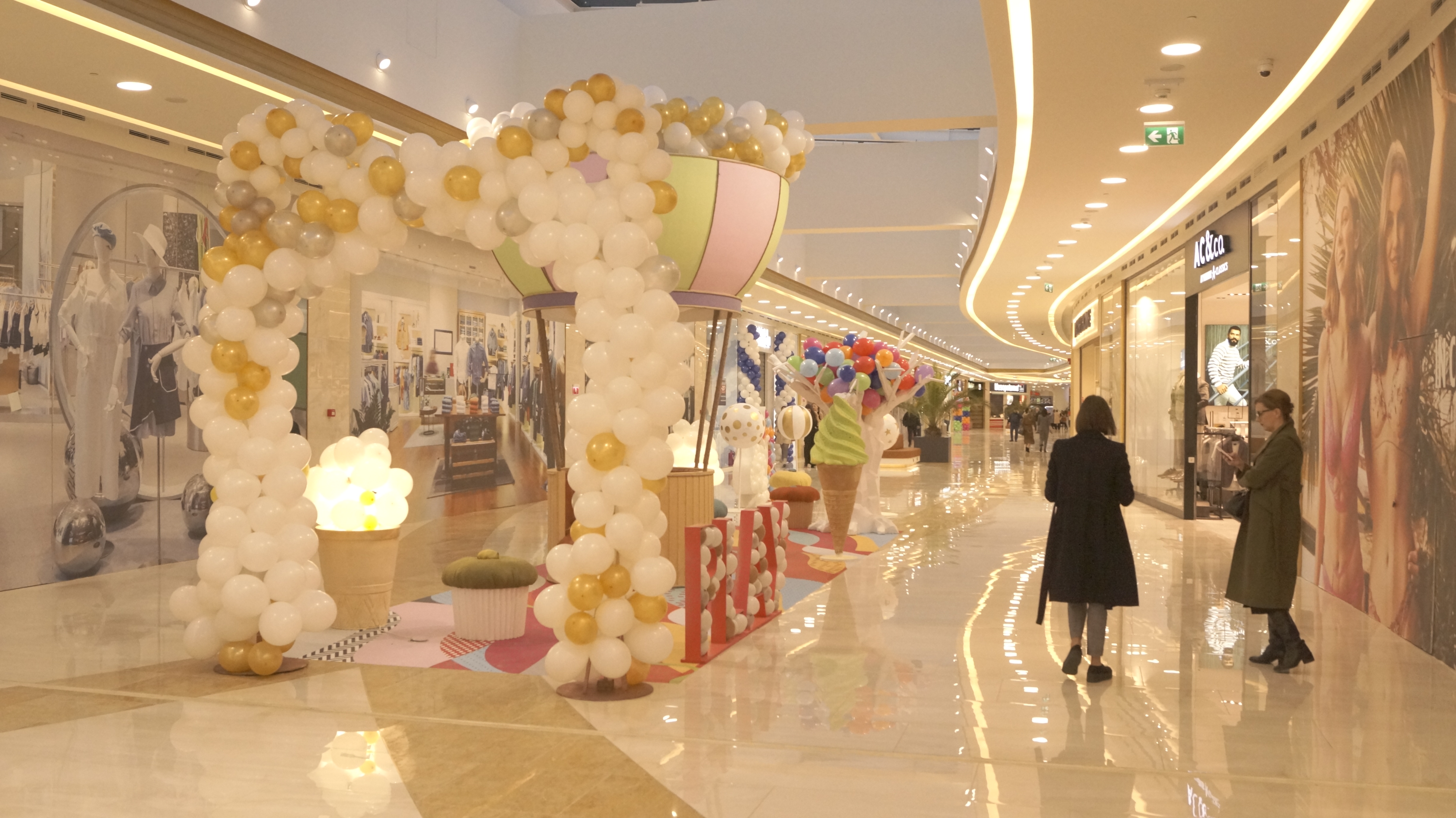 Cum arată Colosseum Mall, cel mai recent centru comercial din Capitală